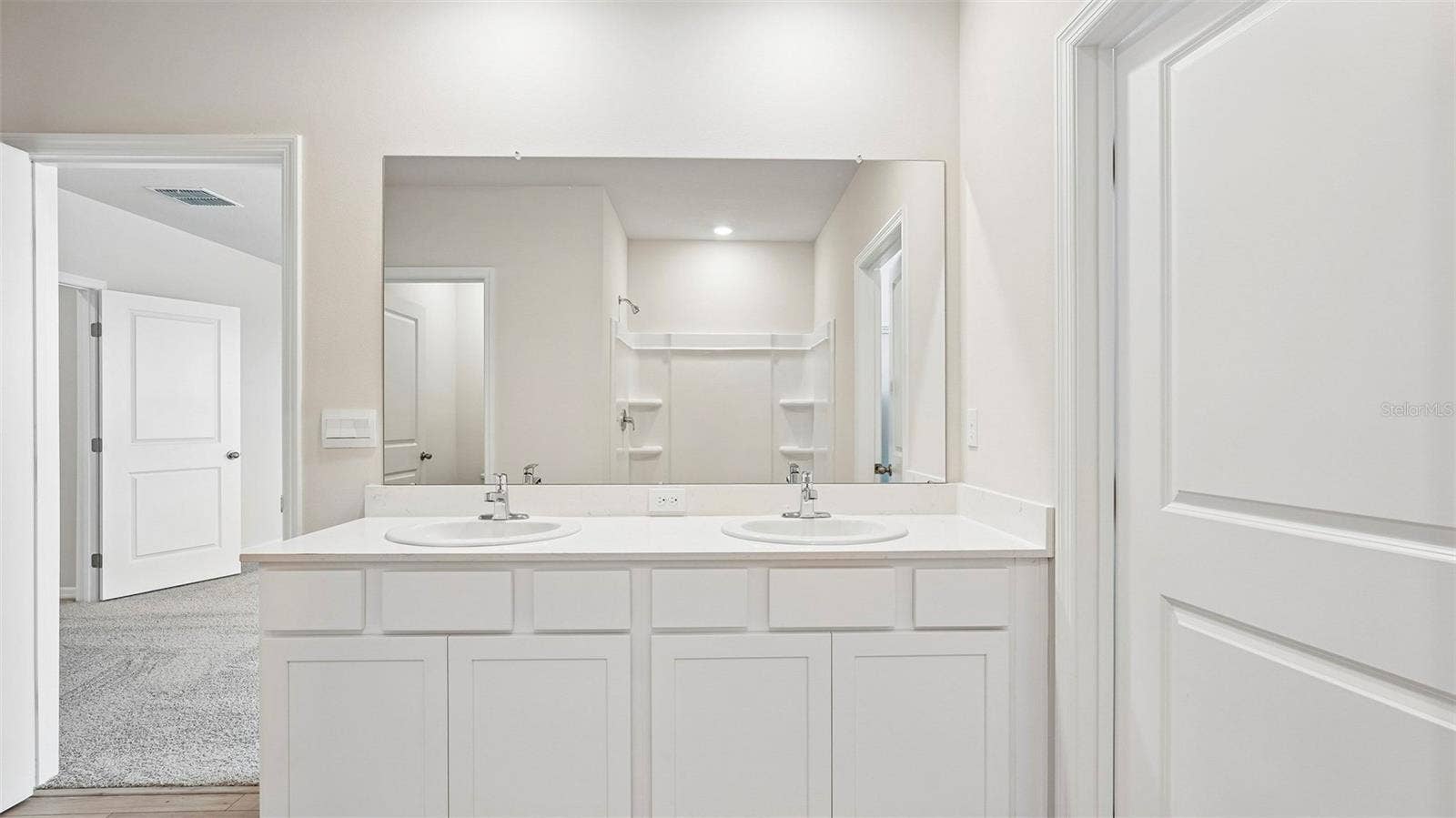 5423 SILVER MOONLIGHT DRIVE, Palmetto, FL 34221 5423 SILVER MOONLIGHT DRIVE, Palmetto, FL 34221