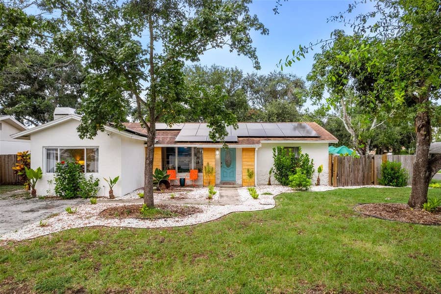 Property photo for 7957 COTTONWOODE DRIVE, Largo, FL