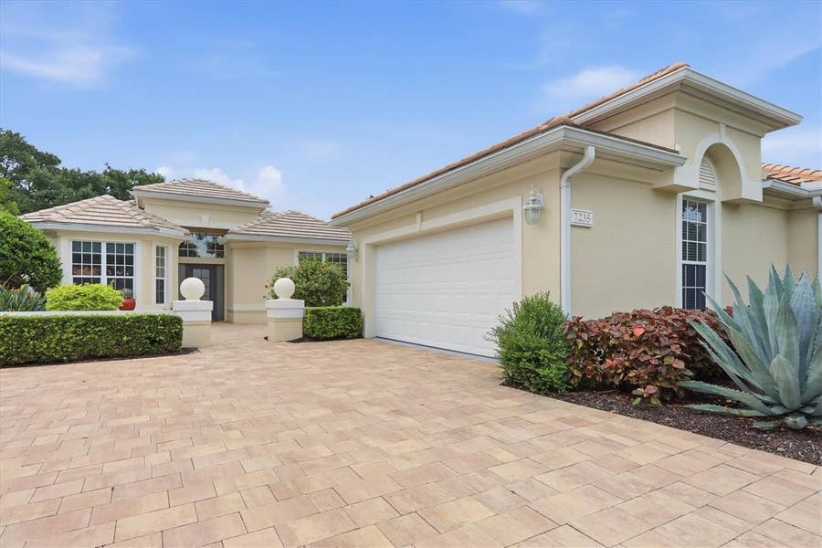 Property photo for 7235 KENSINGTON COURT, University Park, FL