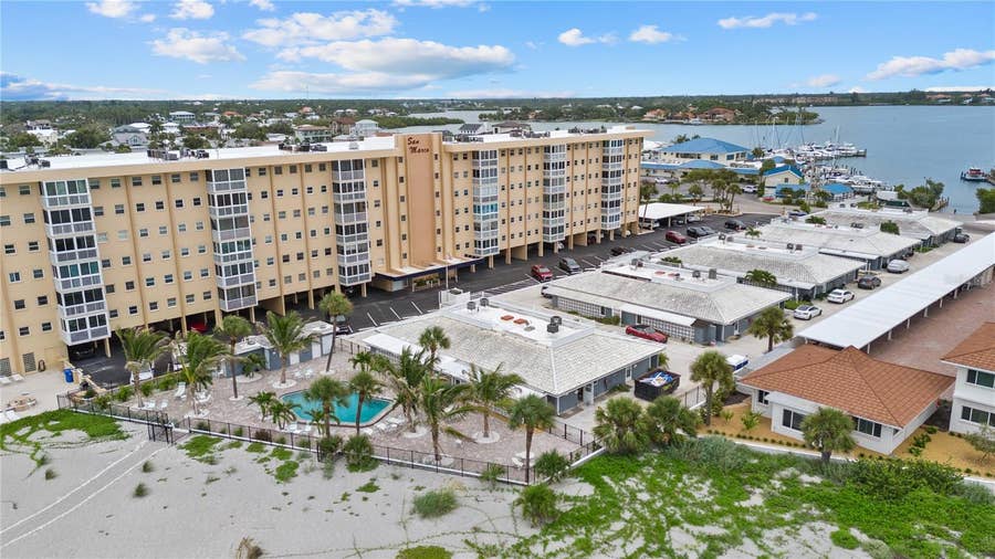 Property photo for 1205 TARPON CENTER DRIVE, #E2, Venice, FL