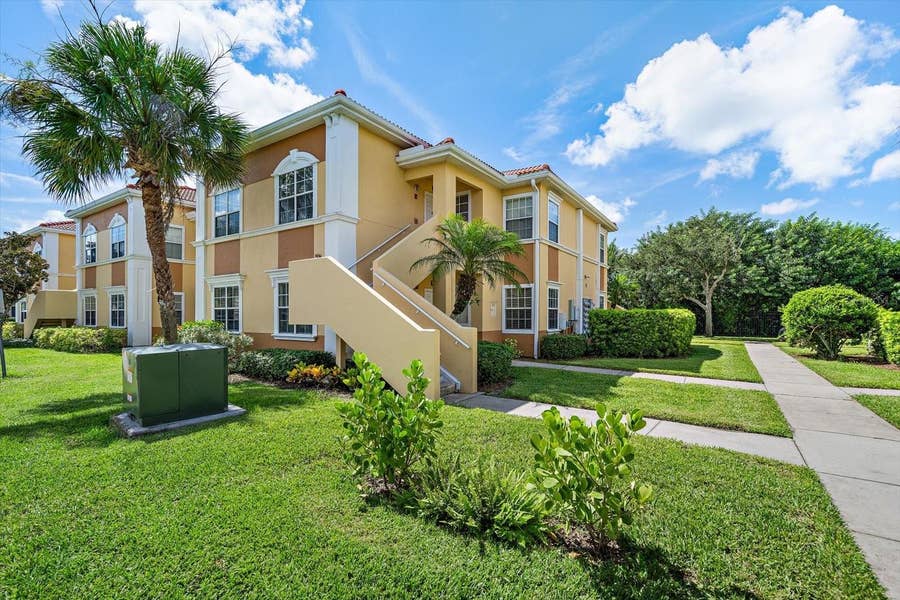 Property photo for 1010 VILLAGIO CIRCLE, #104, Sarasota, FL