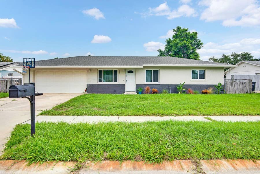 Property photo for 707 65TH AVENUE DRIVE W, Bradenton, FL