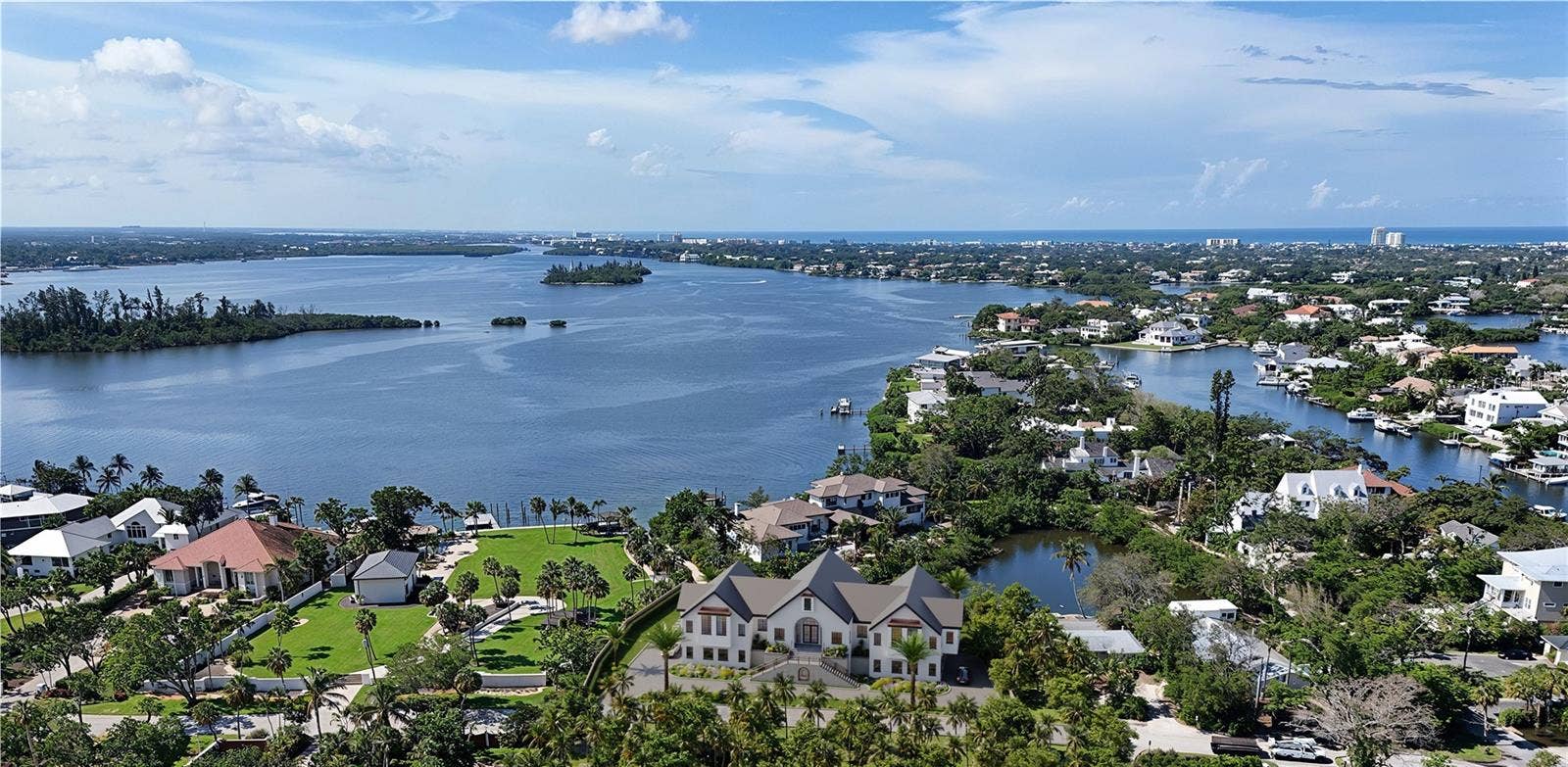 546 FREELING DRIVE, Sarasota, FL 34242 546 FREELING DRIVE, Sarasota, FL 34242