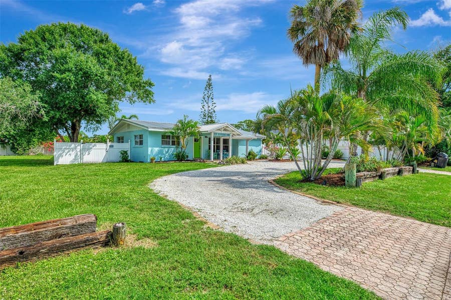 Property photo for 1731 REDWOOD STREET, Sarasota, FL
