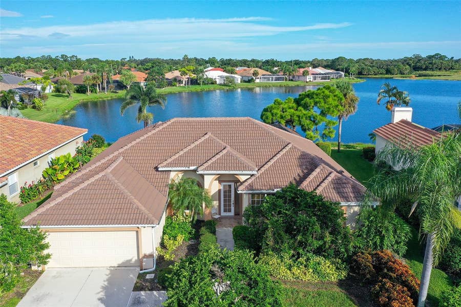 Property photo for 5113 FAR OAK CIRCLE, Sarasota, FL