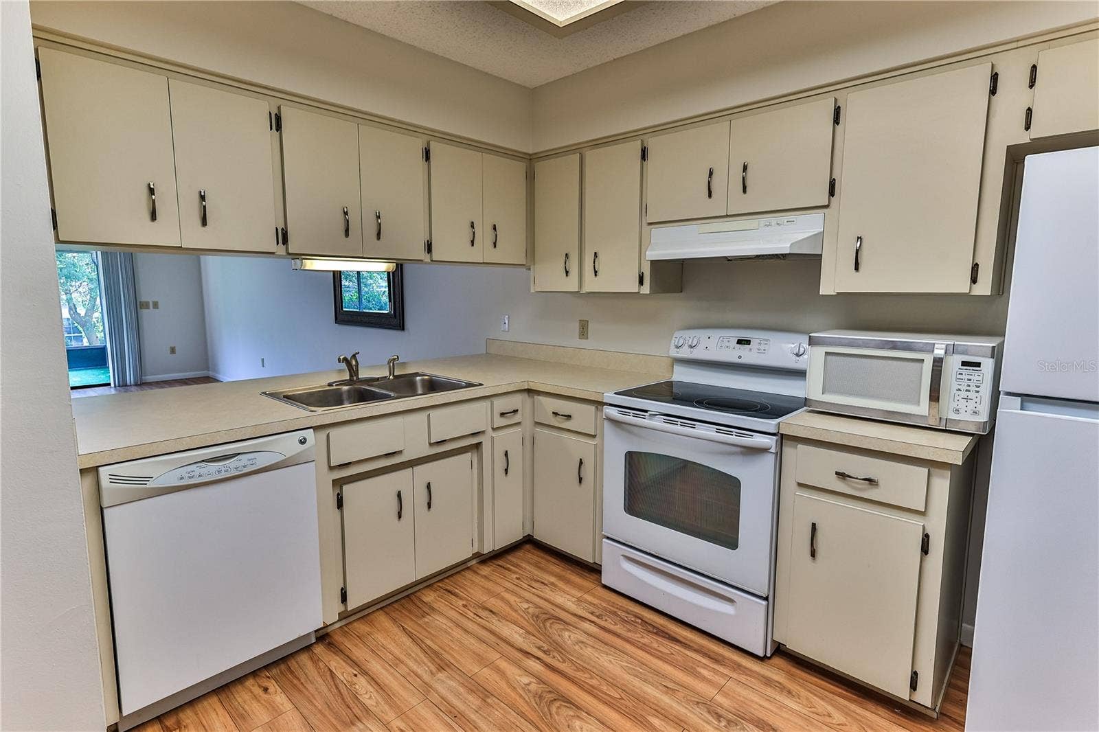 3333 S LIVERPOOL POINT, Inverness, FL 34452 Kitchen