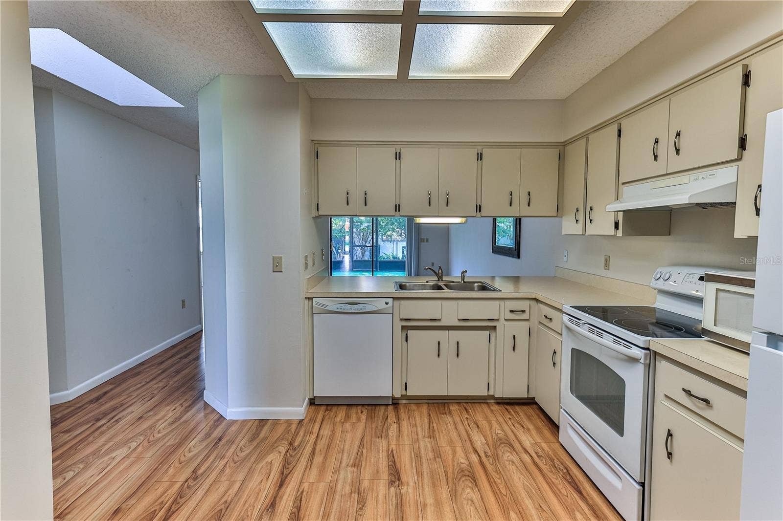 3333 S LIVERPOOL POINT, Inverness, FL 34452 Kitchen