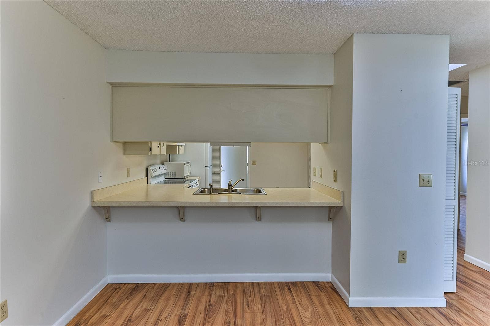 3333 S LIVERPOOL POINT, Inverness, FL 34452 Pass Through with a Breakfast Bar