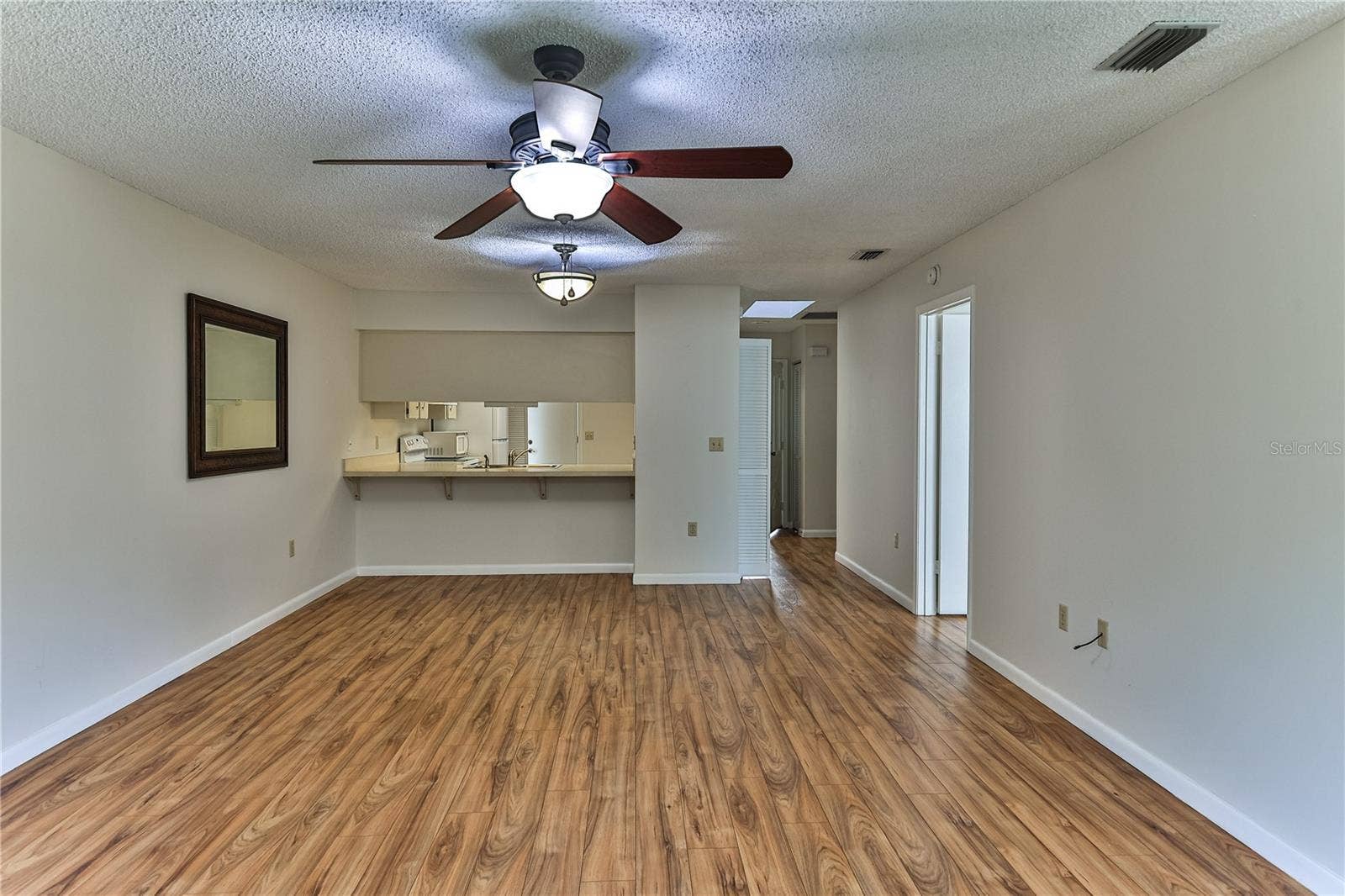 3333 S LIVERPOOL POINT, Inverness, FL 34452 Living Room