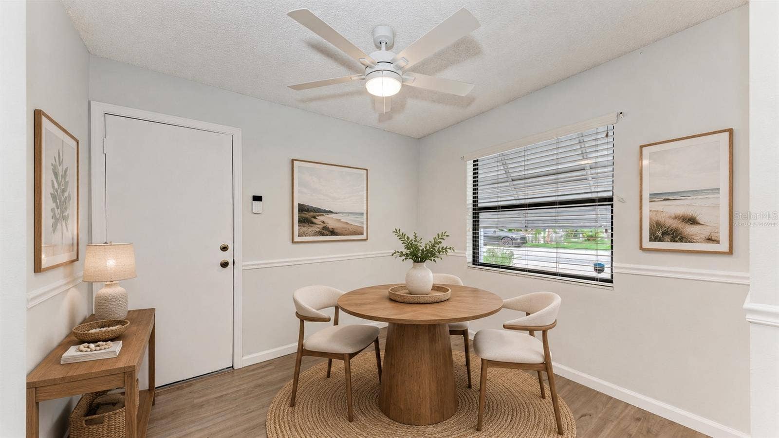 Virtually staged breakfast nook