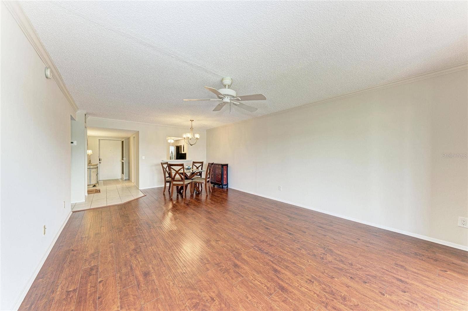 6999 W COUNTRY CLUB DRIVE N, #123, Sarasota, FL 34243 6999 W COUNTRY CLUB DRIVE N, #123, Sarasota, FL 34243