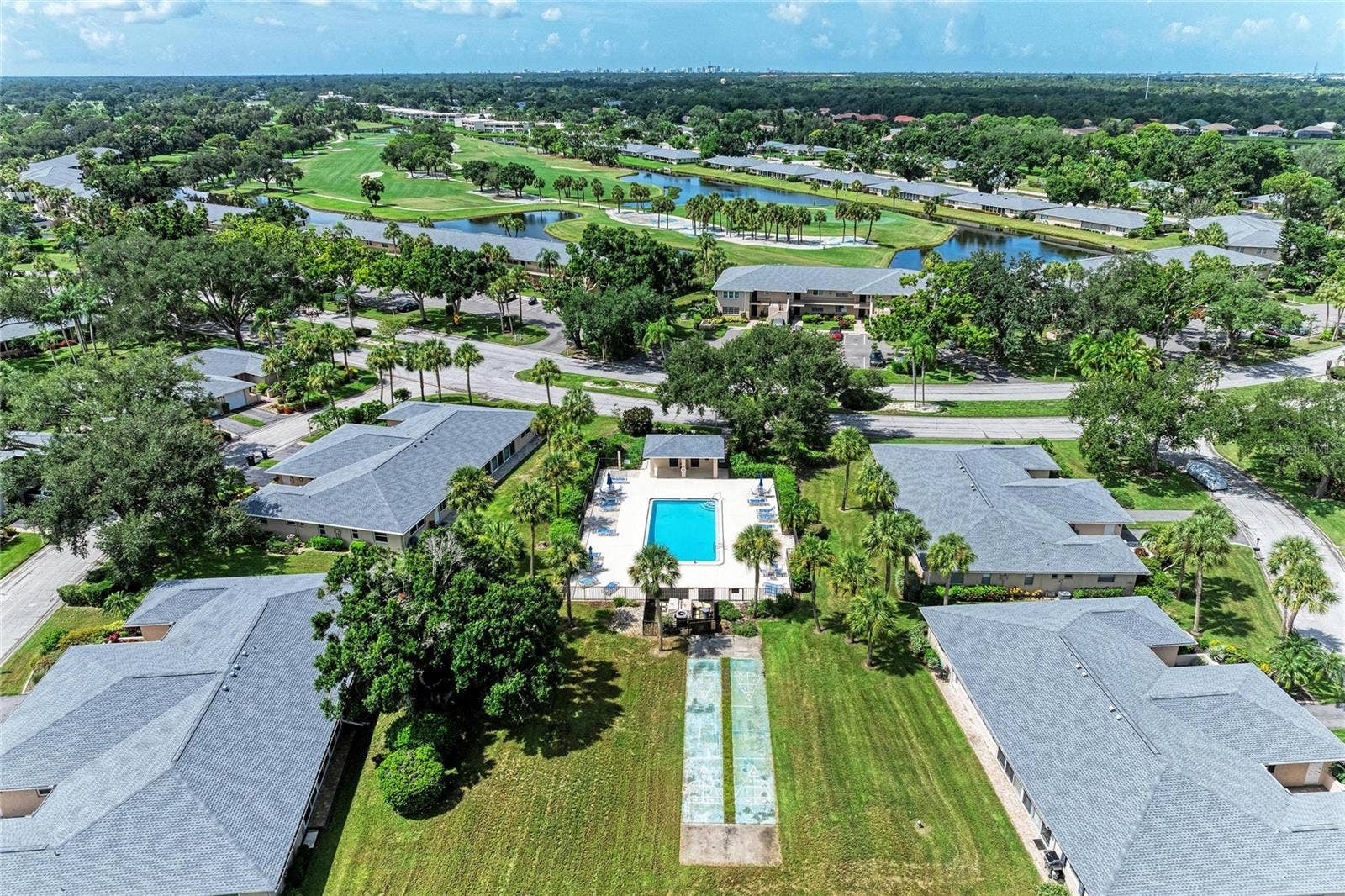 6999 W COUNTRY CLUB DRIVE N, #123, Sarasota, FL 34243 6999 W COUNTRY CLUB DRIVE N, #123, Sarasota, FL 34243