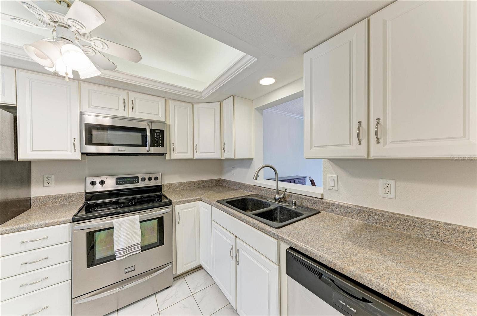 6999 W COUNTRY CLUB DRIVE N, #123, Sarasota, FL 34243 6999 W COUNTRY CLUB DRIVE N, #123, Sarasota, FL 34243