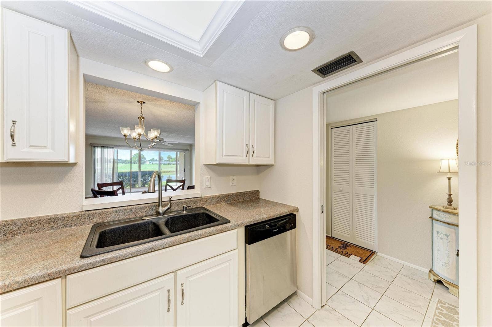 6999 W COUNTRY CLUB DRIVE N, #123, Sarasota, FL 34243 6999 W COUNTRY CLUB DRIVE N, #123, Sarasota, FL 34243