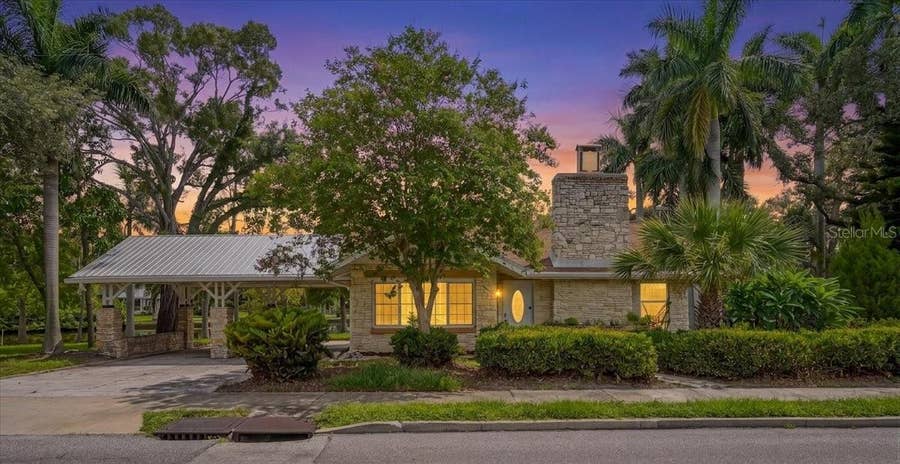Property photo for 1830 9TH AVENUE W, Bradenton, FL