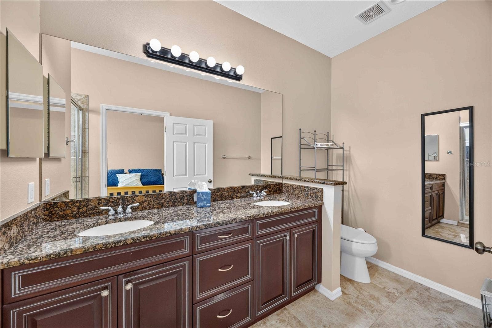 5653 WHITEHEAD STREET, Bradenton, FL 34203