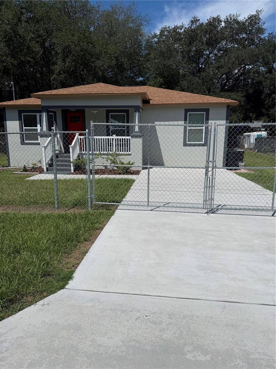 Property photo for 21015 MARKET STREET, Dade City, FL