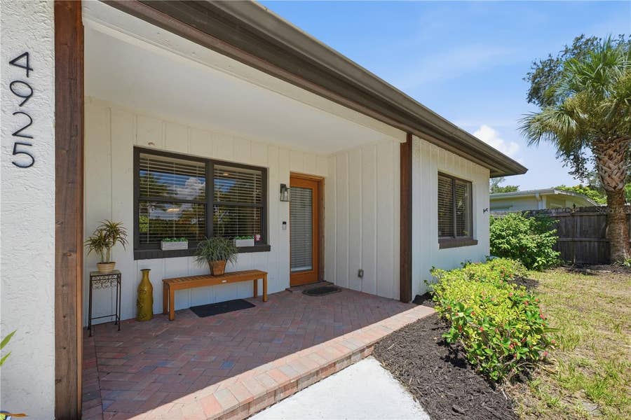 Property photo for 4925 REMINGTON DRIVE, Sarasota, FL