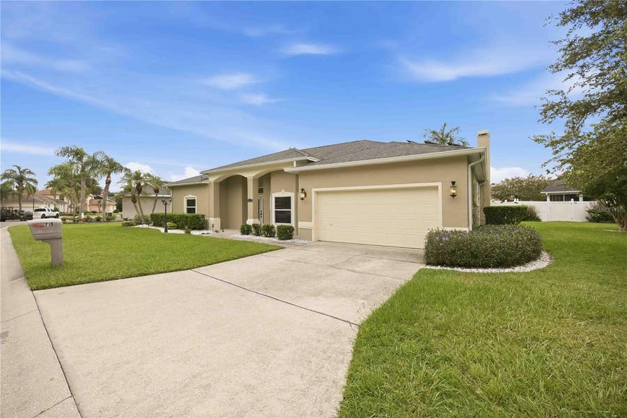 Property photo for 715 JESSANDA CIRCLE, Lakeland, FL