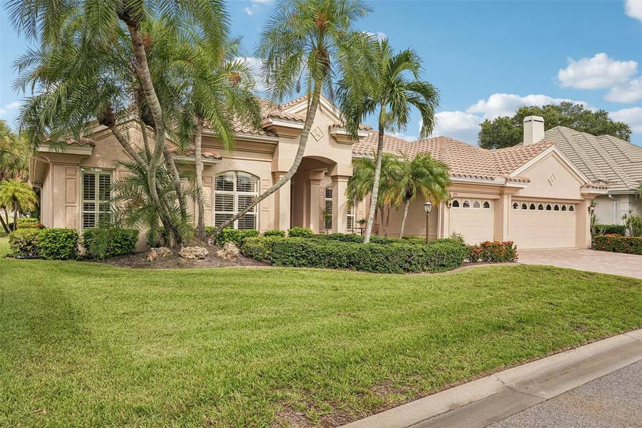 Property photo for 403 LANSBROOK DRIVE, Venice, FL