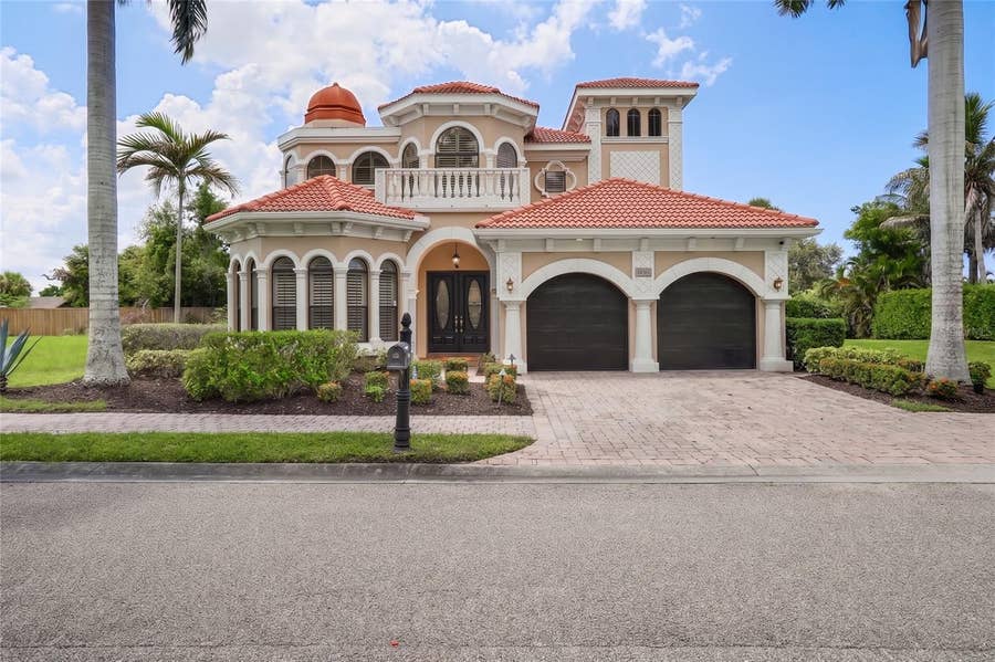 Property photo for 1650 ASSISI DRIVE, #16, Sarasota, FL