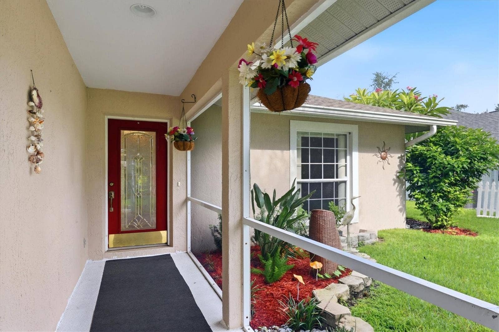 4380 IOLA DRIVE, Sarasota, FL 34231 Screened front entry