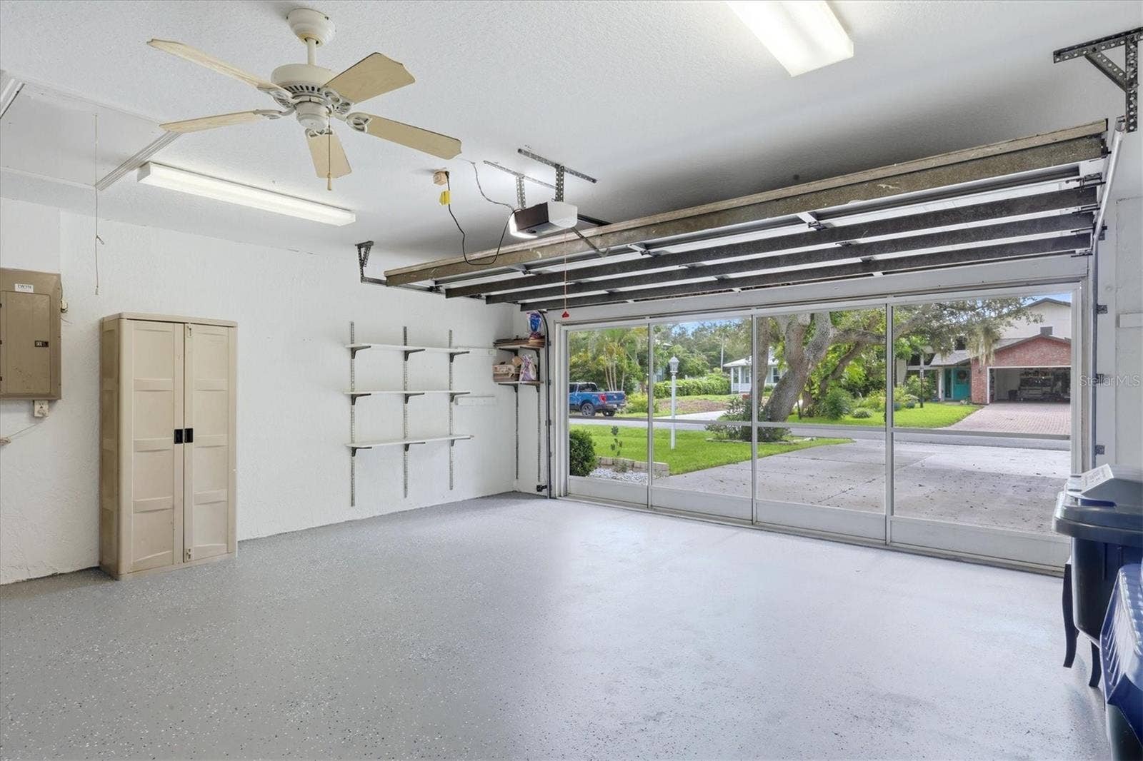 4380 IOLA DRIVE, Sarasota, FL 34231 Garage