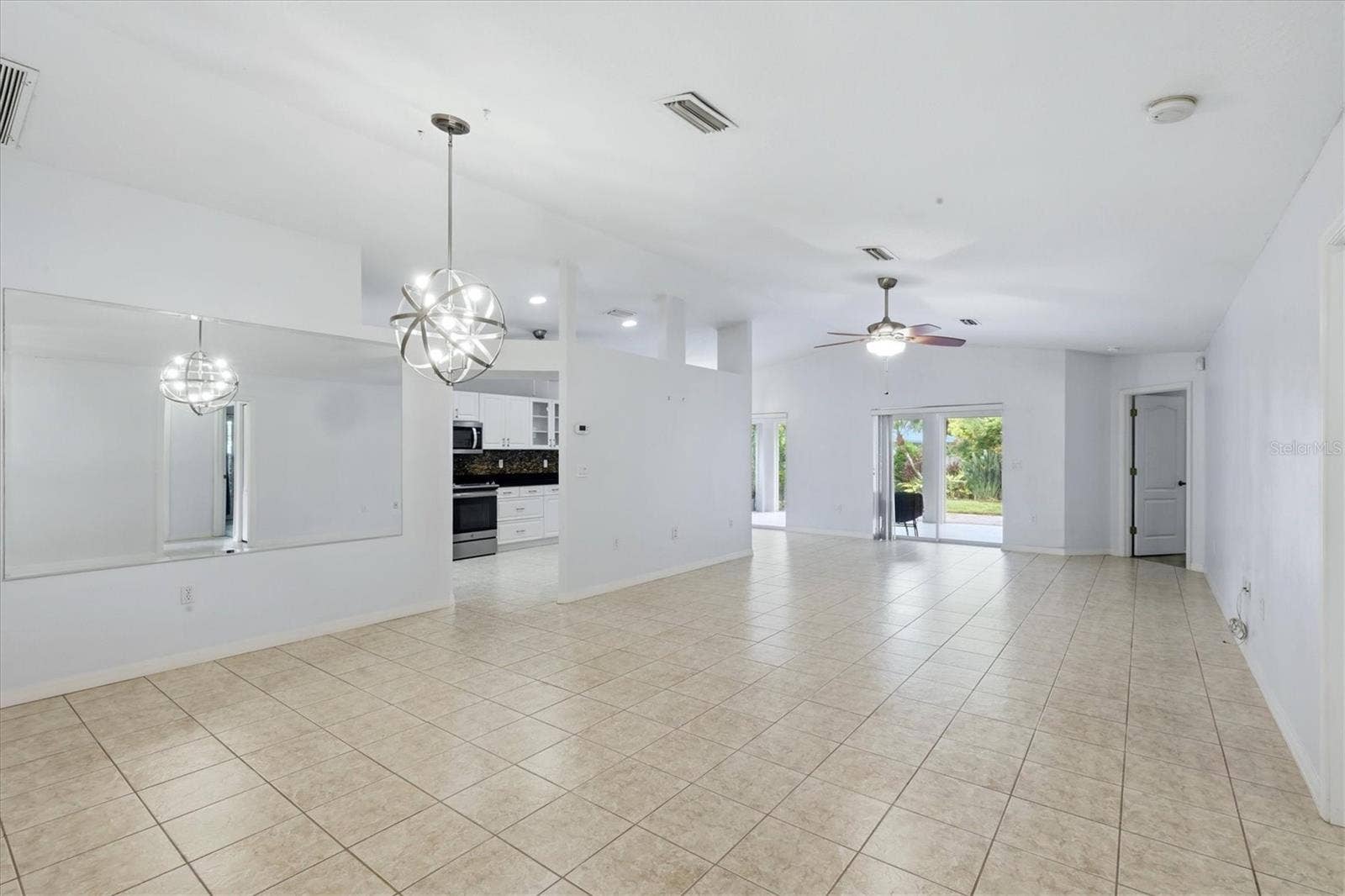 4380 IOLA DRIVE, Sarasota, FL 34231 Great Room