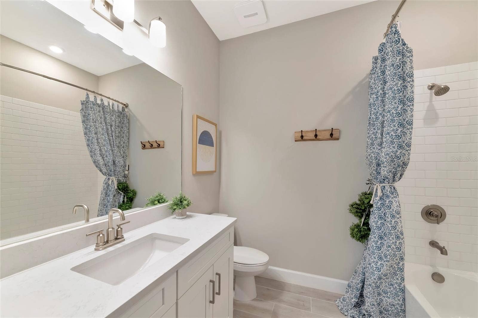 5119 CASERTA COURT, Palmetto, FL 34221 5119 CASERTA COURT, Palmetto, FL 34221