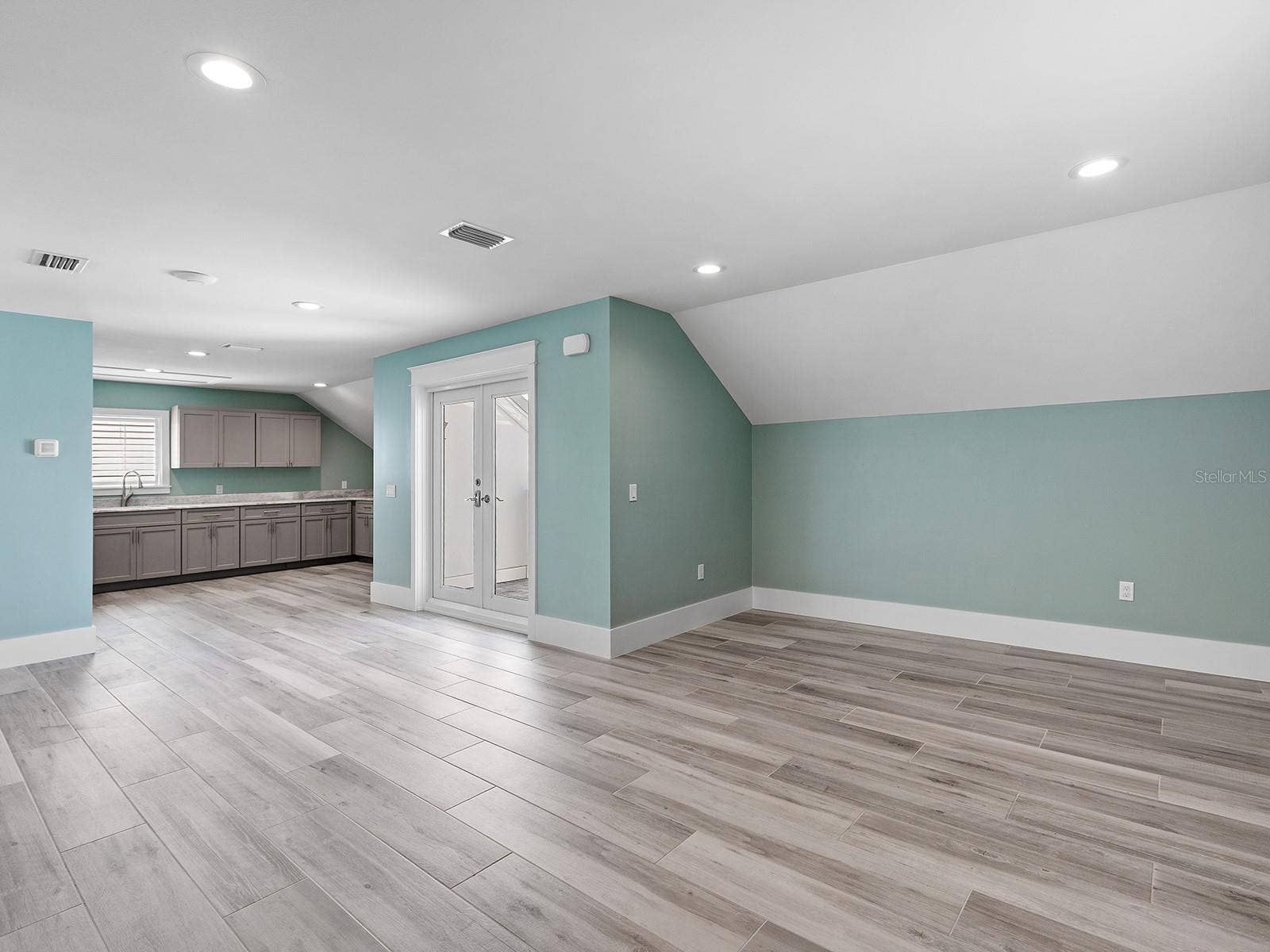 4024 11TH STREET COURT W, Palmetto, FL 34221 Nearly 800 square foot in-law suite above the garage