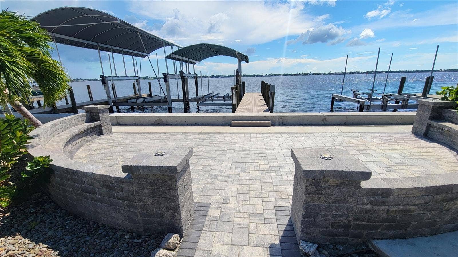 4024 11TH STREET COURT W, Palmetto, FL 34221 Brand-new pavers and seawall from 2026