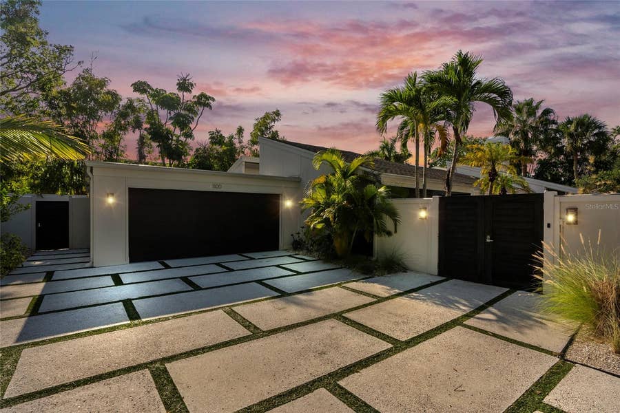 Property photo for 1100 WESTWAY DRIVE, Sarasota, FL