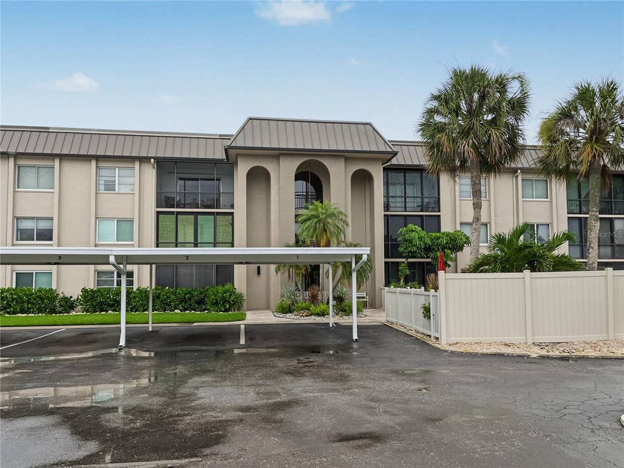 Property photo for 6470 HOLLYWOOD BOULEVARD, #104, Sarasota, FL