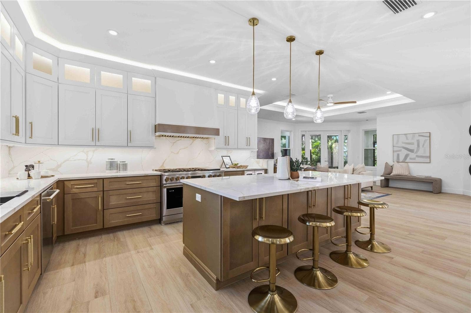 1354 TEAROSE PLACE, Sarasota, FL 34239 1354 TEAROSE PLACE, Sarasota, FL 34239