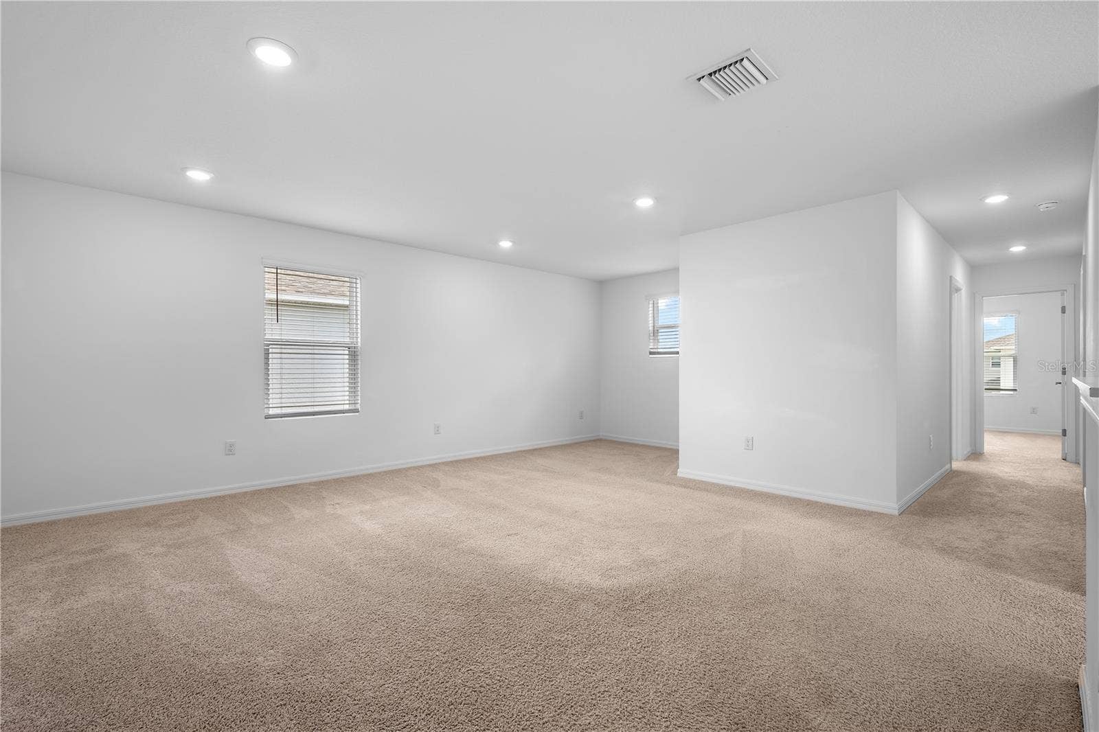 11252 FIELDSTONE DRIVE, Palmetto, FL 34221 11252 FIELDSTONE DRIVE, Palmetto, FL 34221