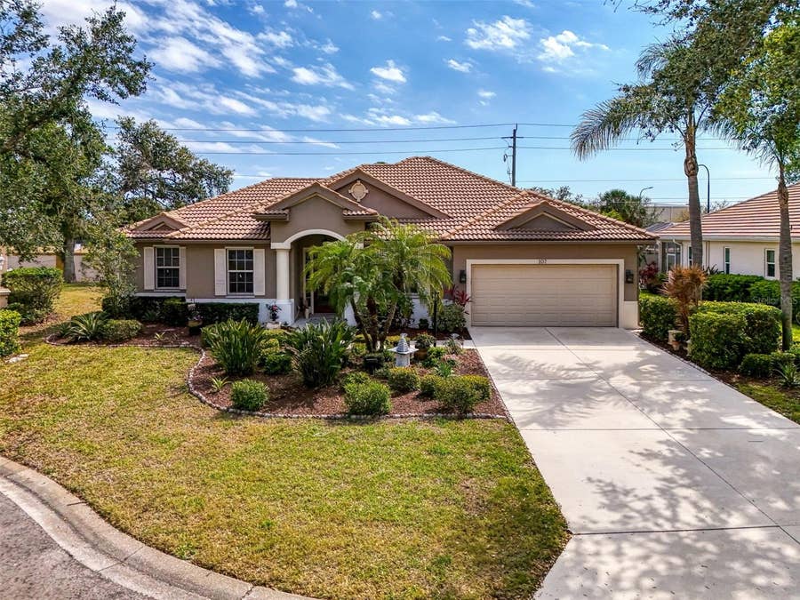 Property photo for 107 WAYFOREST DRIVE, Venice, FL