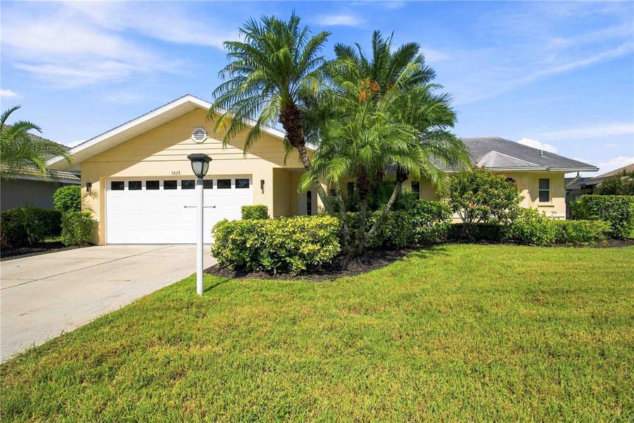 Property photo for 5833 CARRIAGE DRIVE, Sarasota, FL