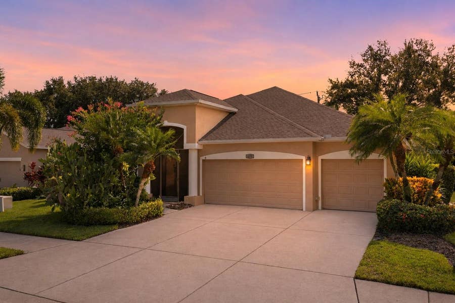 Property photo for 295 LONDONDERRY DRIVE, Sarasota, FL