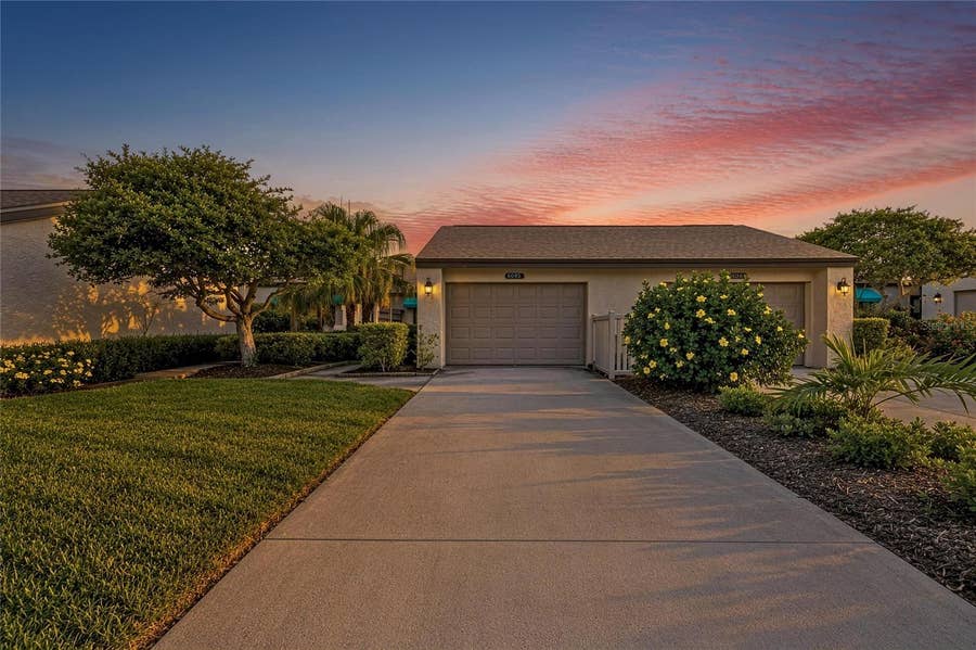 Property photo for 6085 CLUBSIDE DRIVE, Sarasota, FL