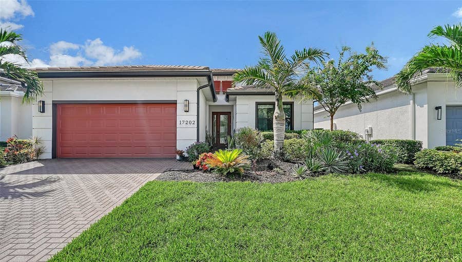 Property photo for 17202 CRESSWIND TERRACE, Bradenton, FL