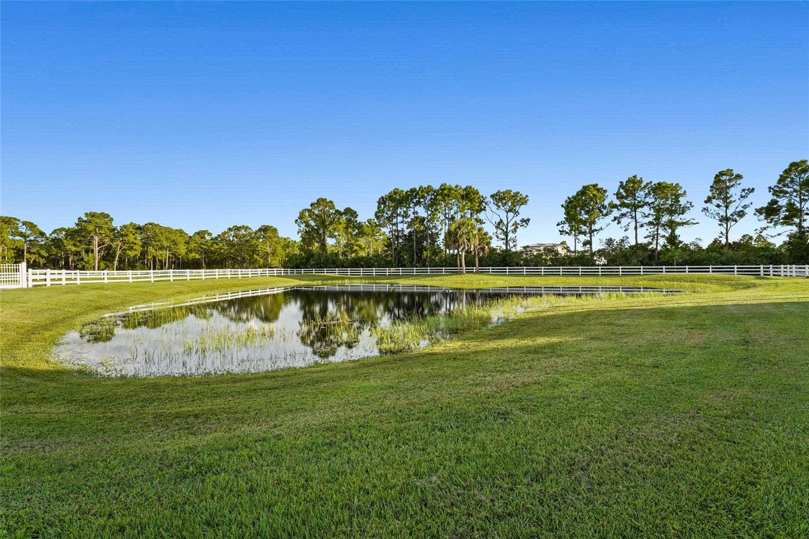 7310 201ST STREET E, Bradenton, FL 34202 7310 201ST STREET E, Bradenton, FL 34202