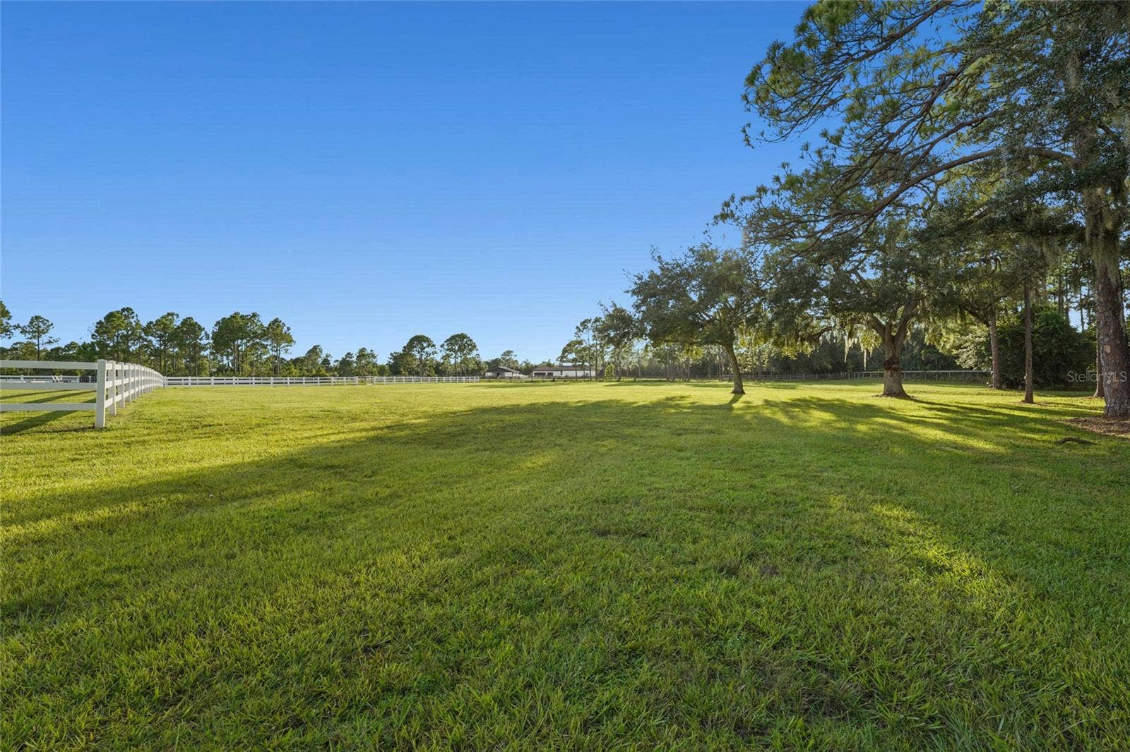 7310 201ST STREET E, Bradenton, FL 34202 7310 201ST STREET E, Bradenton, FL 34202