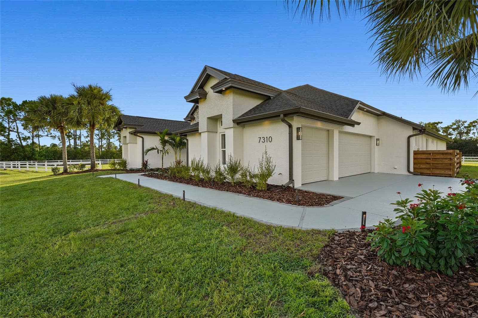 7310 201ST STREET E, Bradenton, FL 34202 7310 201ST STREET E, Bradenton, FL 34202