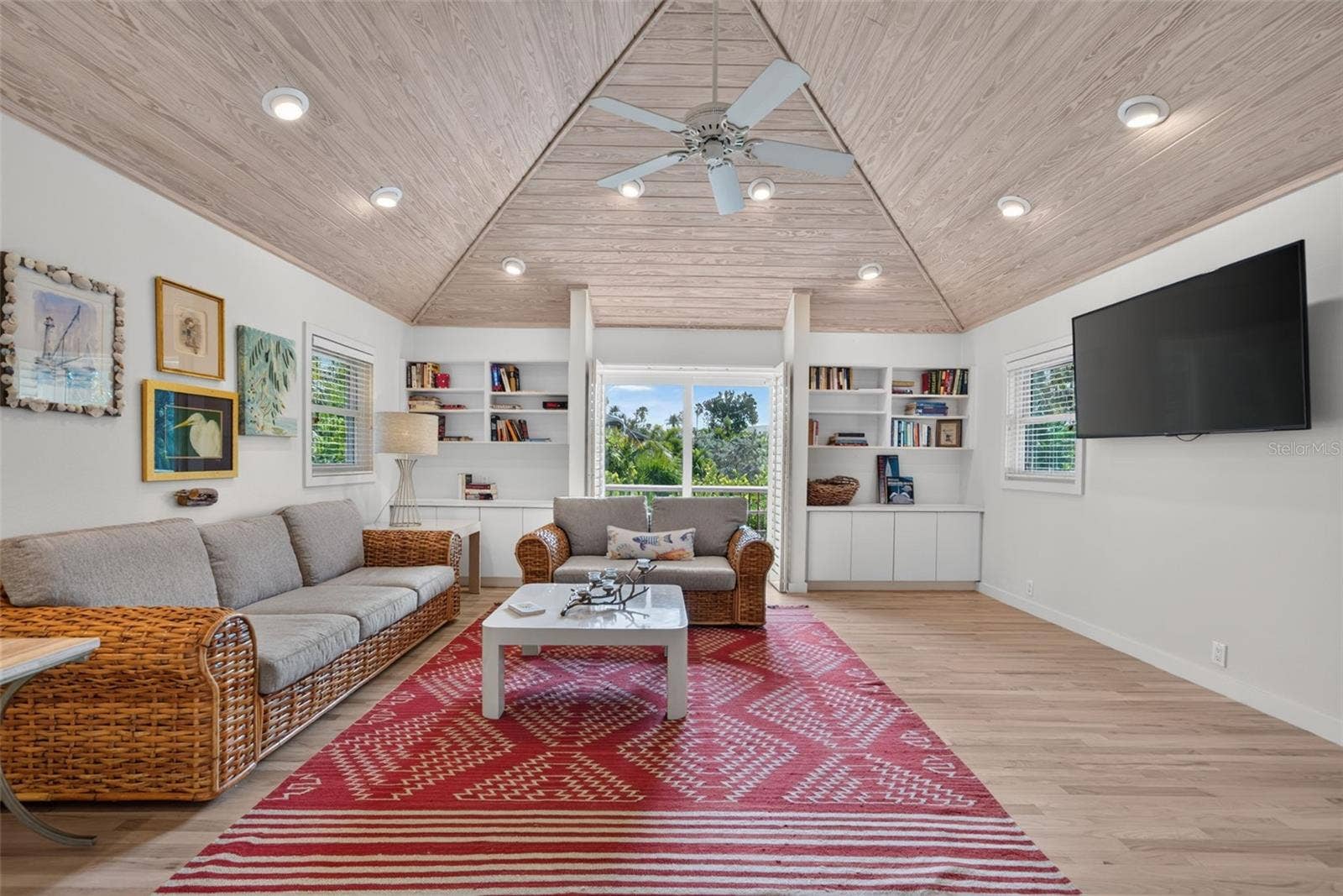 677 LANDS END DRIVE, Longboat Key, FL 34228 677 LANDS END DRIVE, Longboat Key, FL 34228