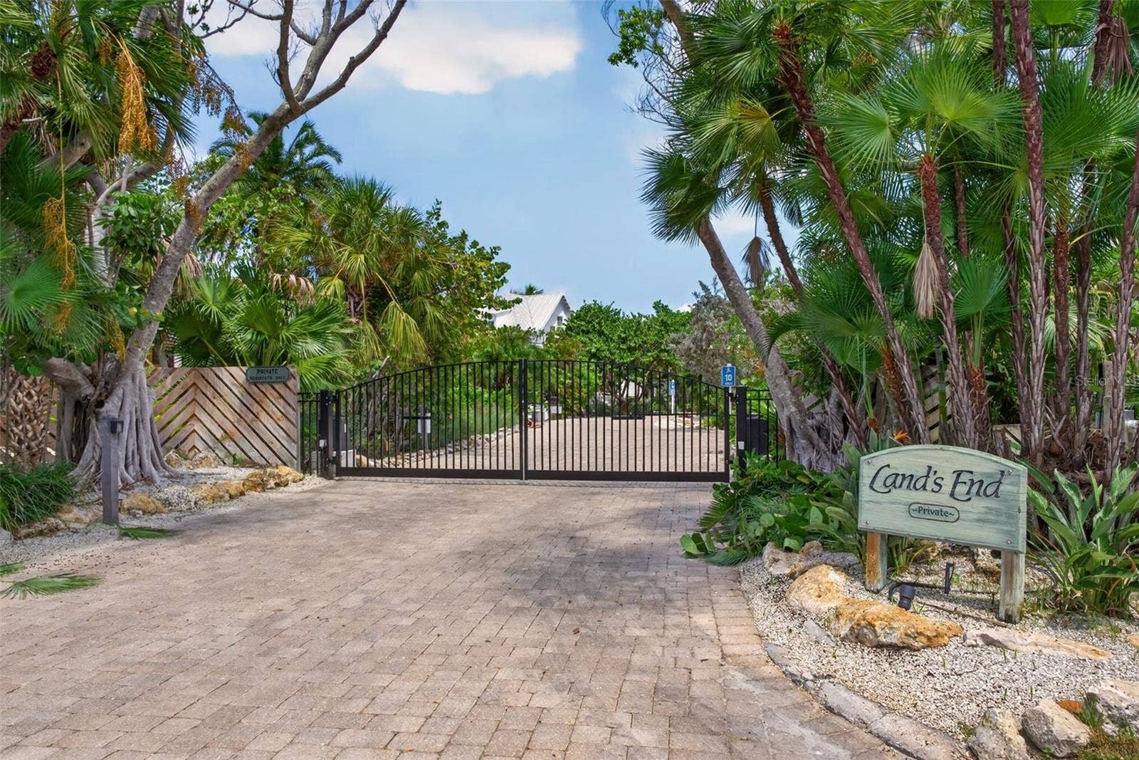 677 LANDS END DRIVE, Longboat Key, FL 34228 677 LANDS END DRIVE, Longboat Key, FL 34228
