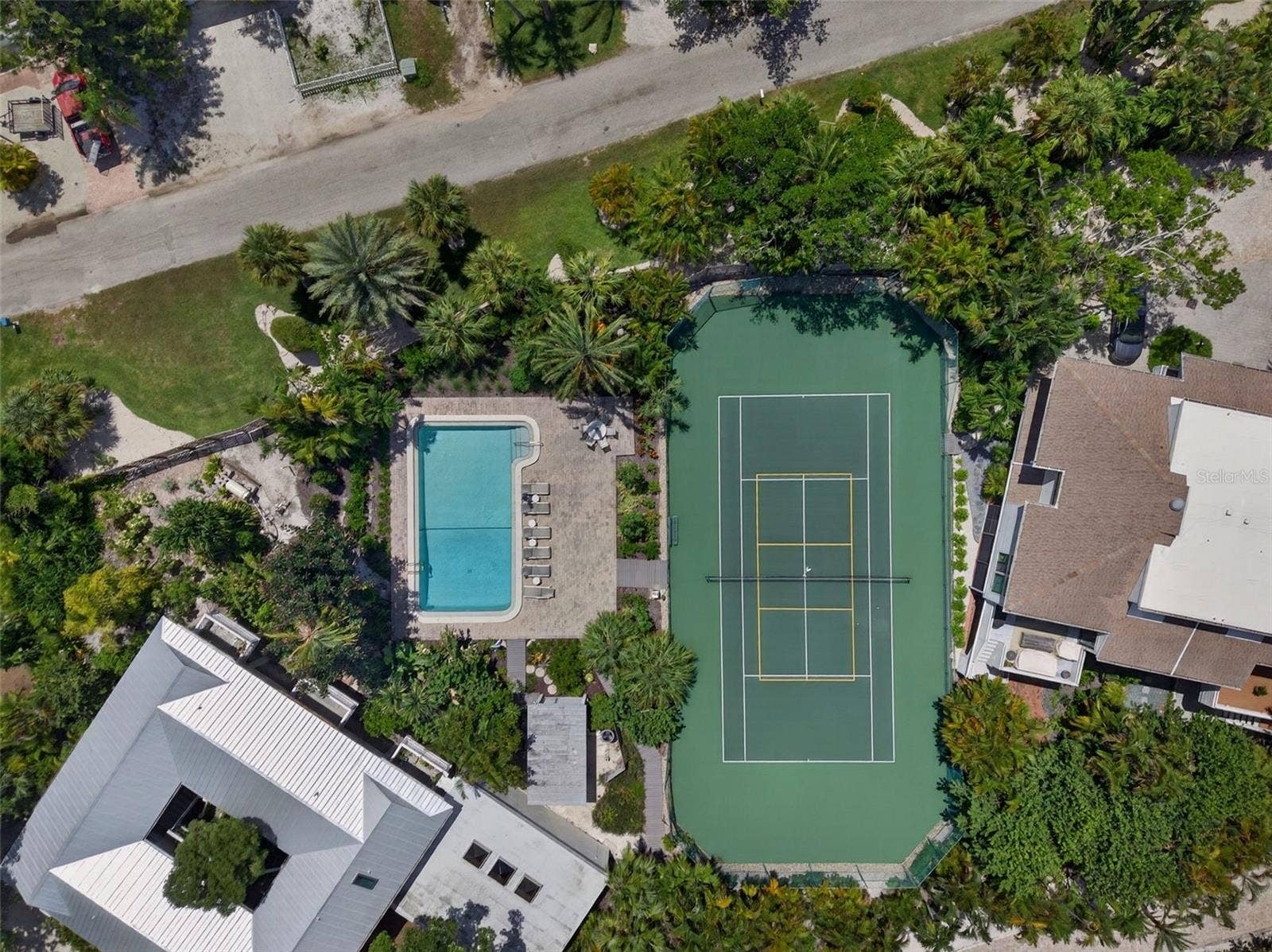 677 LANDS END DRIVE, Longboat Key, FL 34228 677 LANDS END DRIVE, Longboat Key, FL 34228