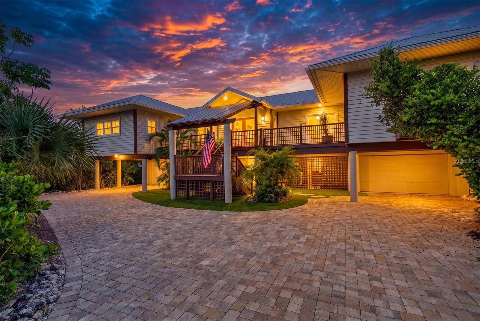 677 LANDS END DRIVE, Longboat Key, FL 34228 677 LANDS END DRIVE, Longboat Key, FL 34228
