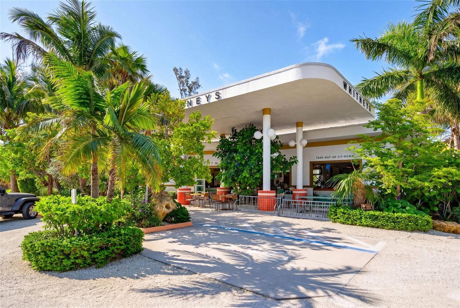 677 LANDS END DRIVE, Longboat Key, FL 34228 677 LANDS END DRIVE, Longboat Key, FL 34228
