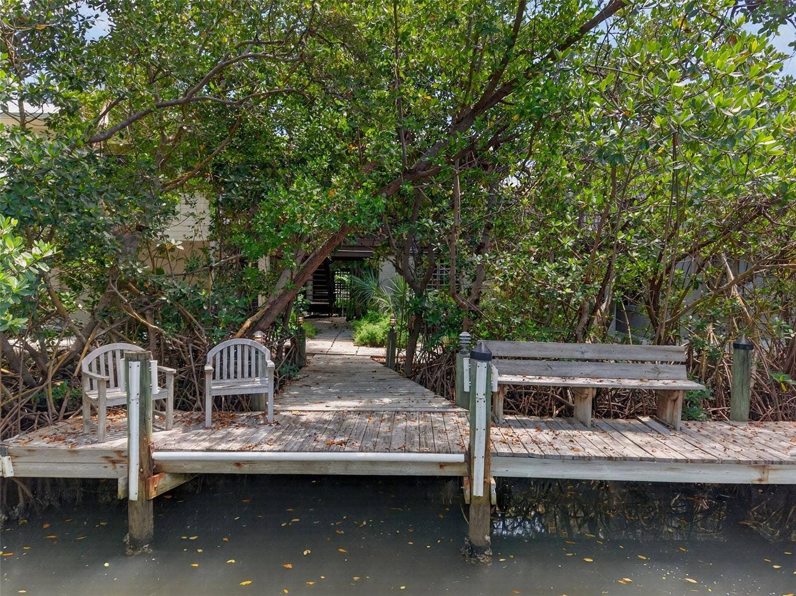 677 LANDS END DRIVE, Longboat Key, FL 34228 677 LANDS END DRIVE, Longboat Key, FL 34228