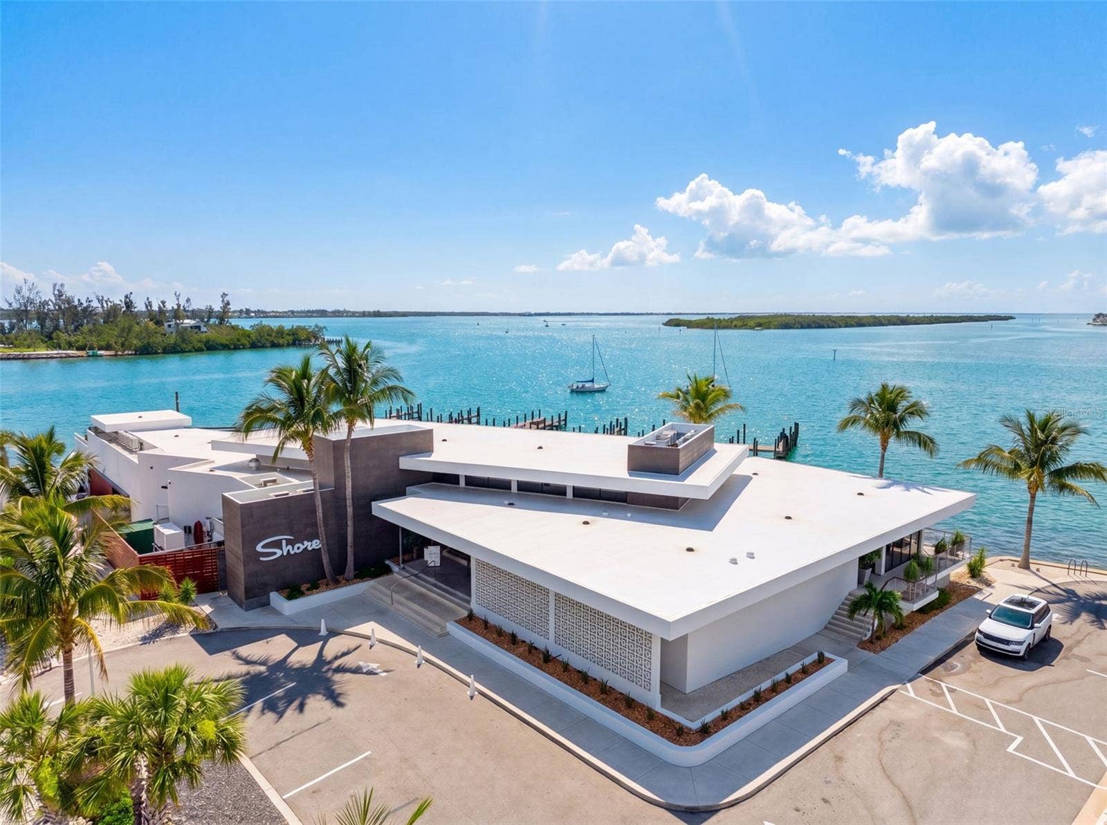 677 LANDS END DRIVE, Longboat Key, FL 34228 677 LANDS END DRIVE, Longboat Key, FL 34228
